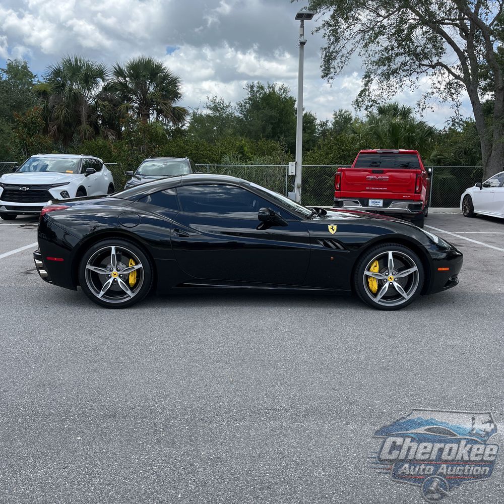 2013 Ferrari California Base