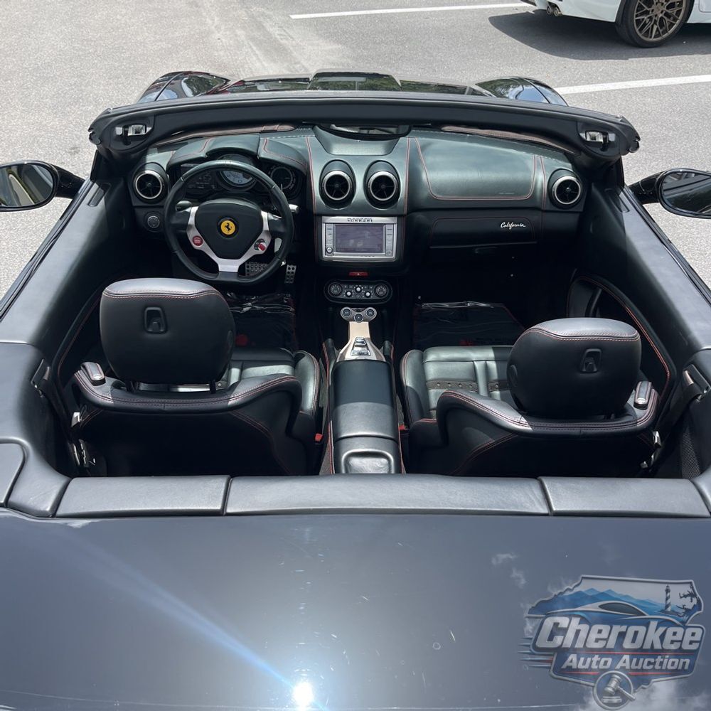 2013 Ferrari California Base
