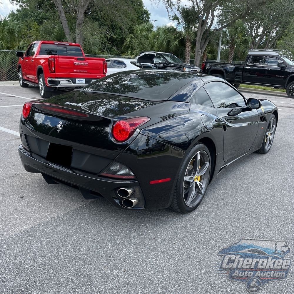 2013 Ferrari California Base