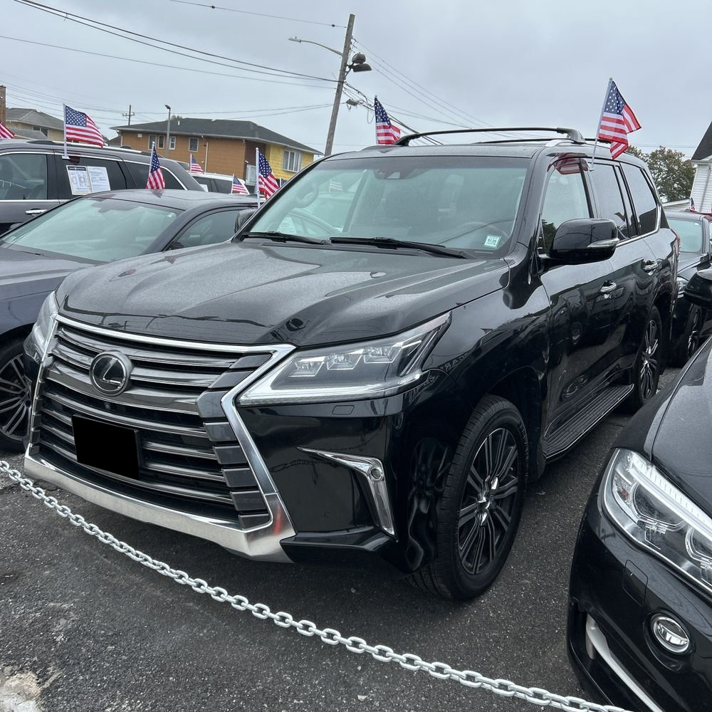 2018 Lexus LX 570 Three-Row
