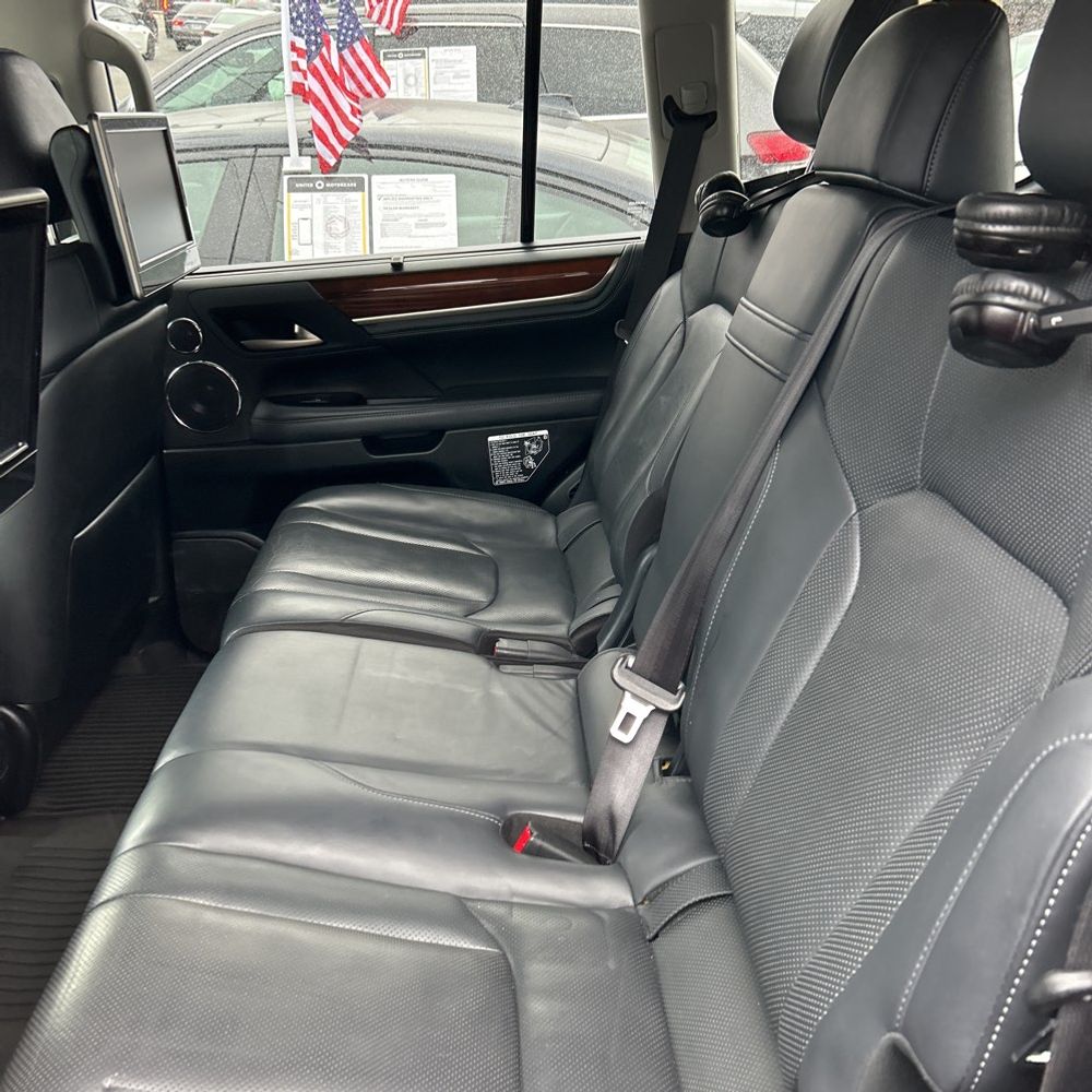 2018 Lexus LX 570 Three-Row