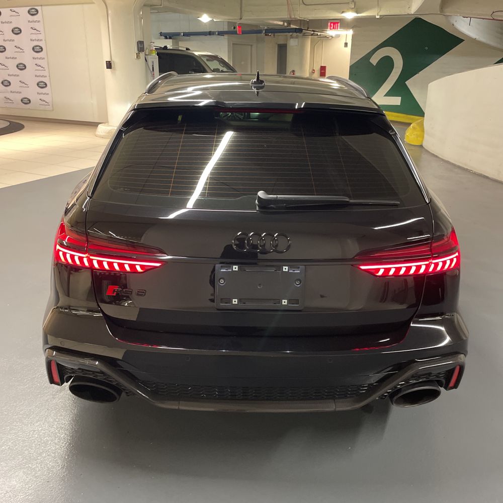 2022 Audi RS 6
