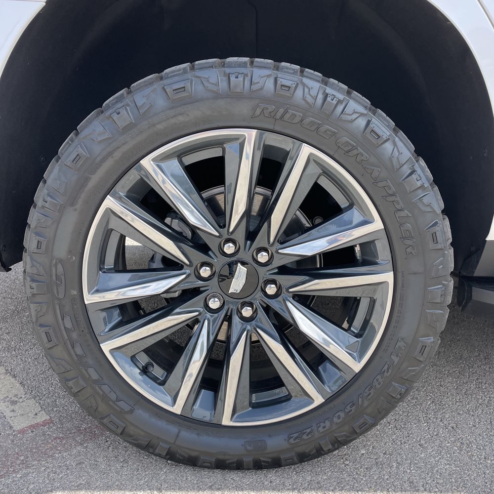 2024 Cadillac Escalade Sport