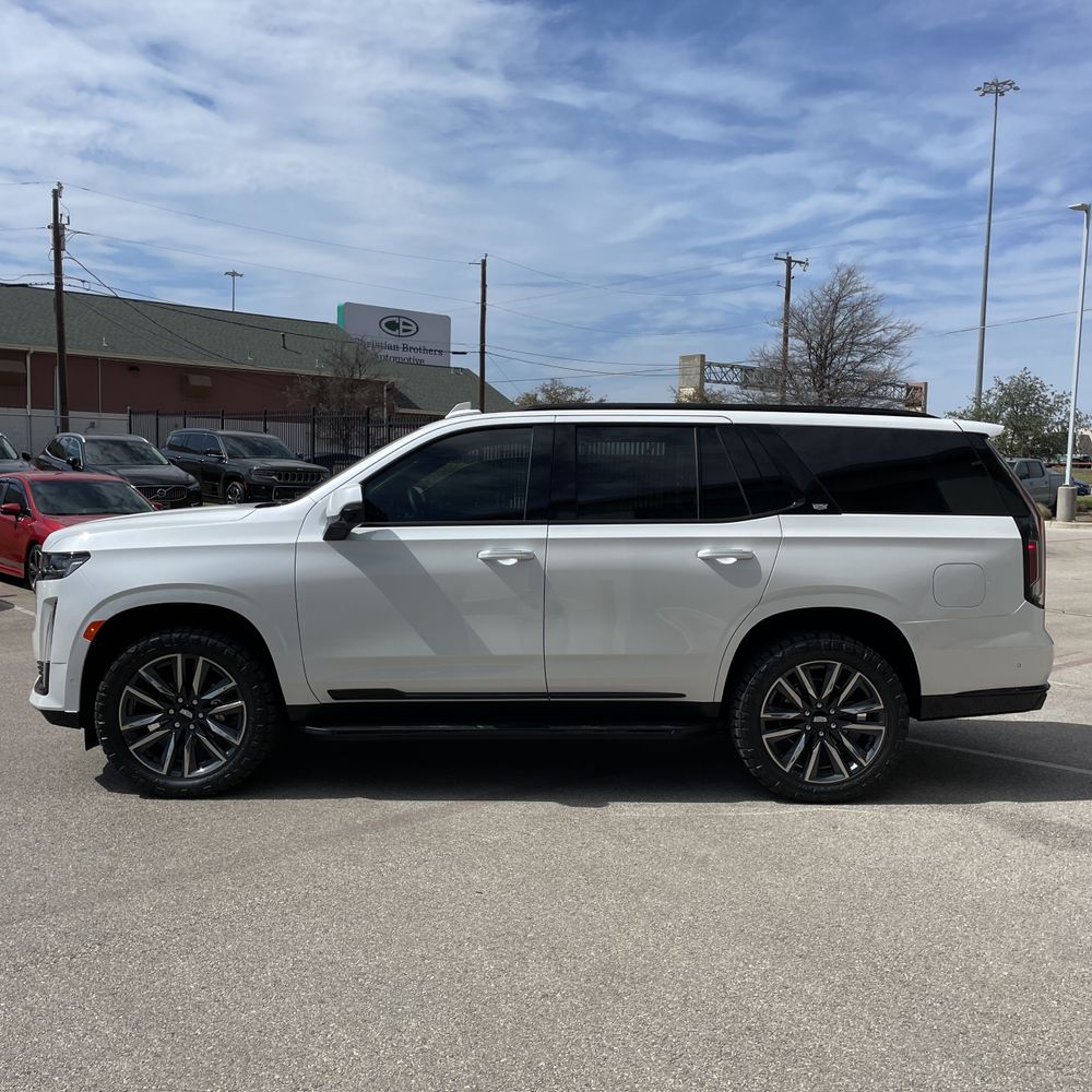 2024 Cadillac Escalade Sport