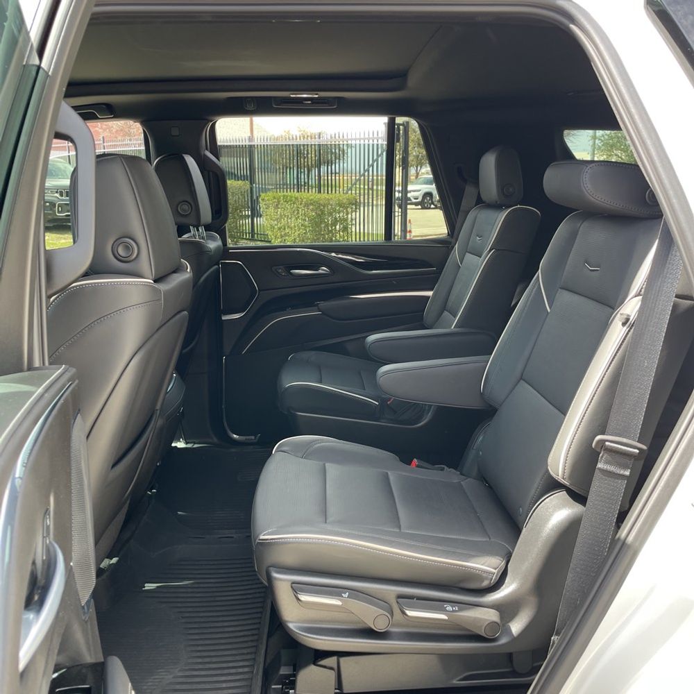 2024 Cadillac Escalade Sport