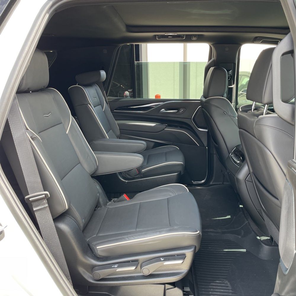 2024 Cadillac Escalade Sport