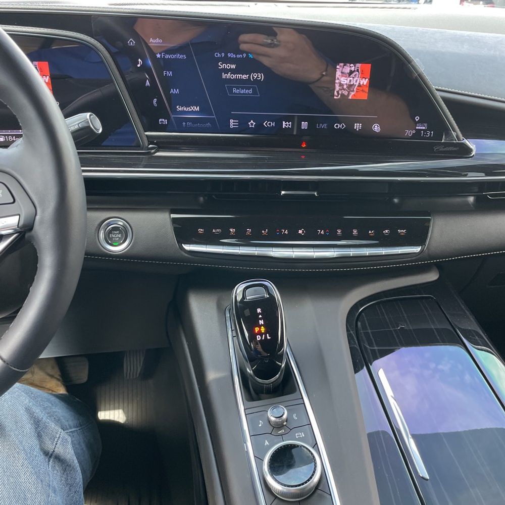 2024 Cadillac Escalade Sport