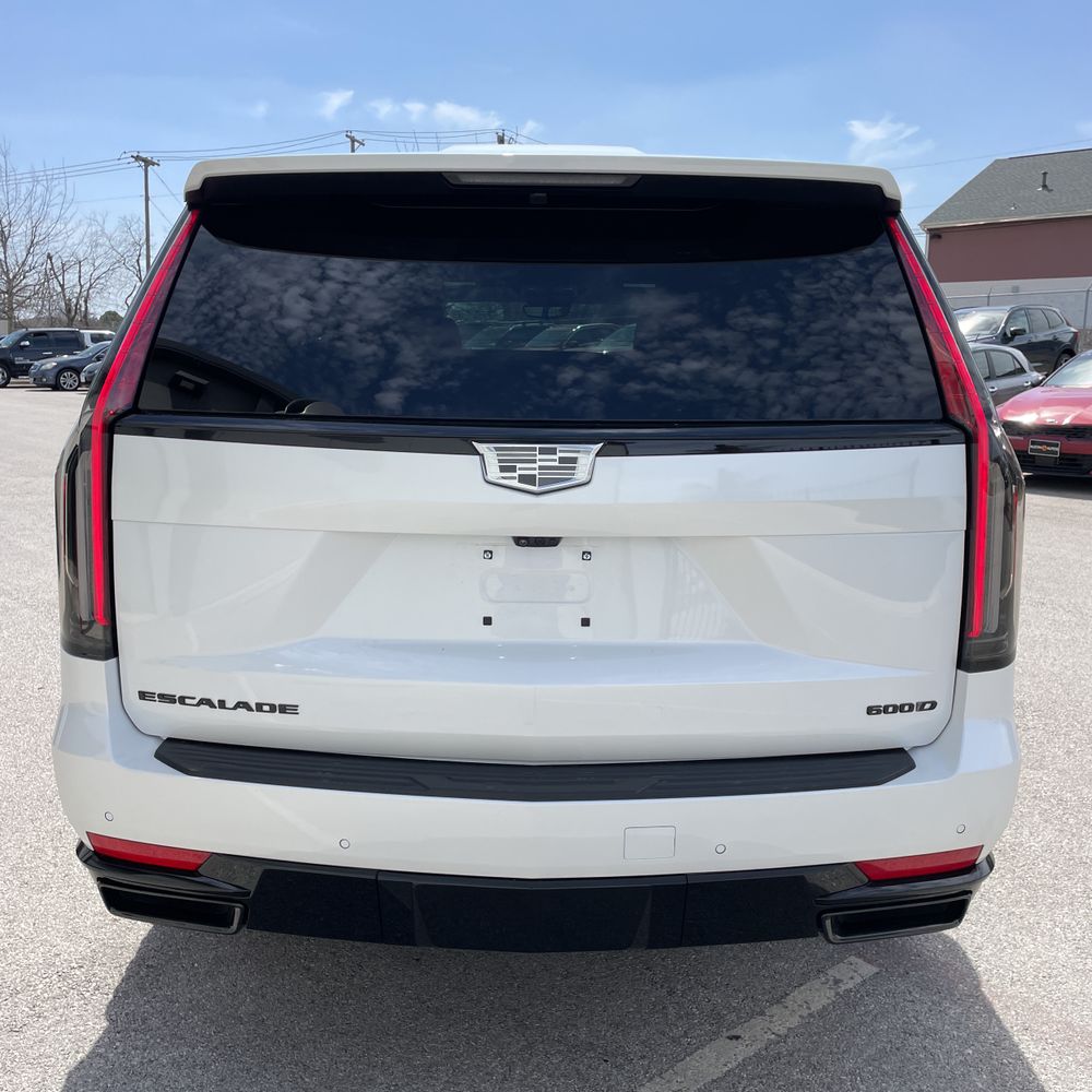 2024 Cadillac Escalade Sport