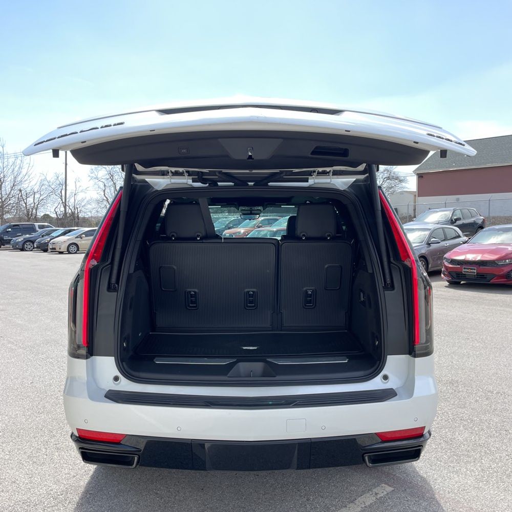 2024 Cadillac Escalade Sport
