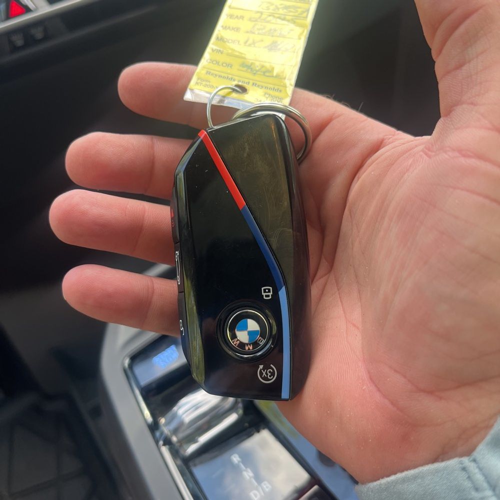 2025 BMW iX M60