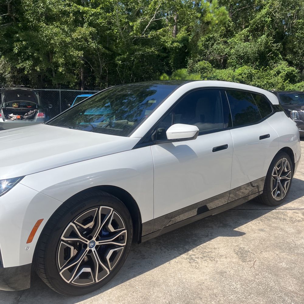 2025 BMW iX M60