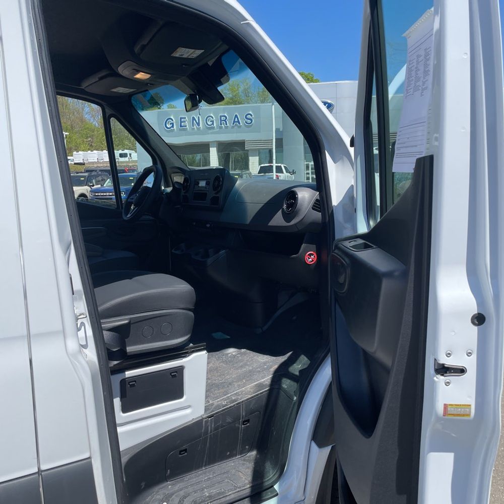 2024 Mercedes-Benz Sprinter 3500