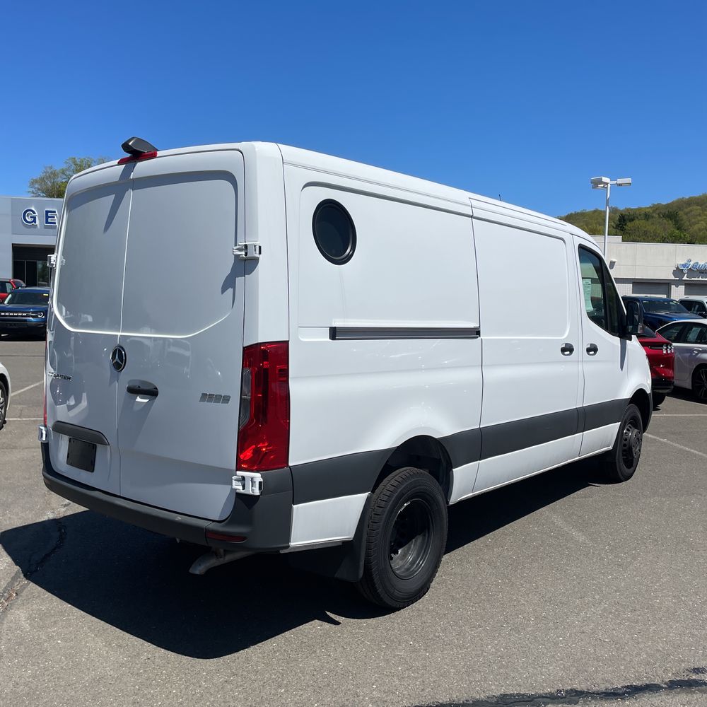 2024 Mercedes-Benz Sprinter 3500