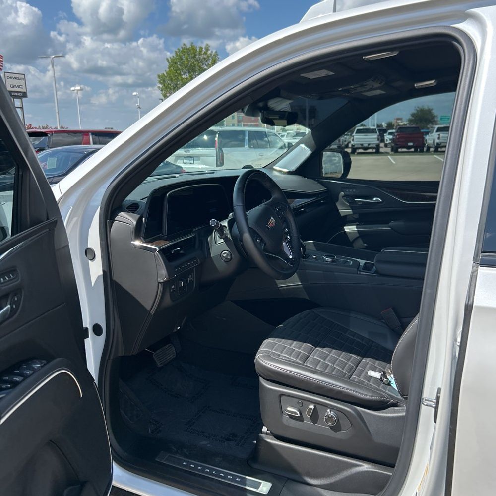 2024 Cadillac Escalade ESV Sport Platinum
