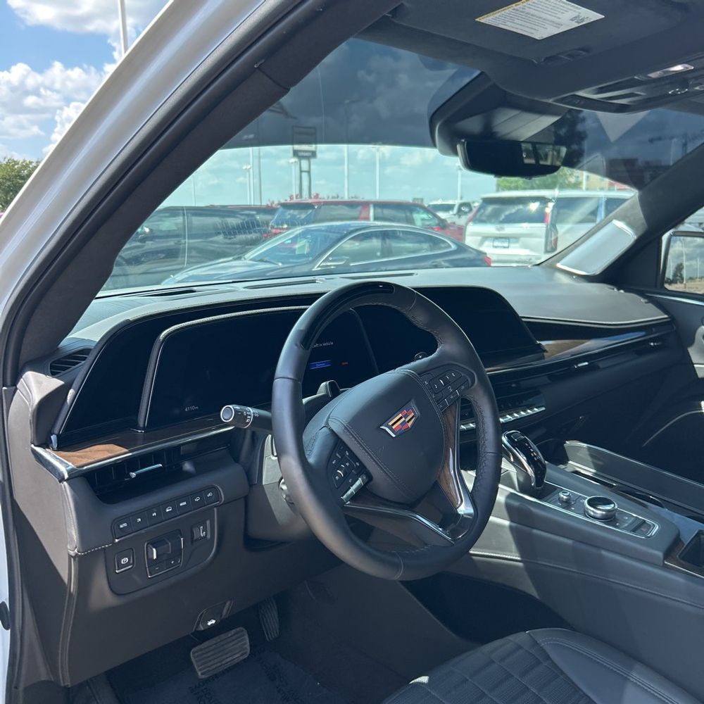 2024 Cadillac Escalade ESV Sport Platinum