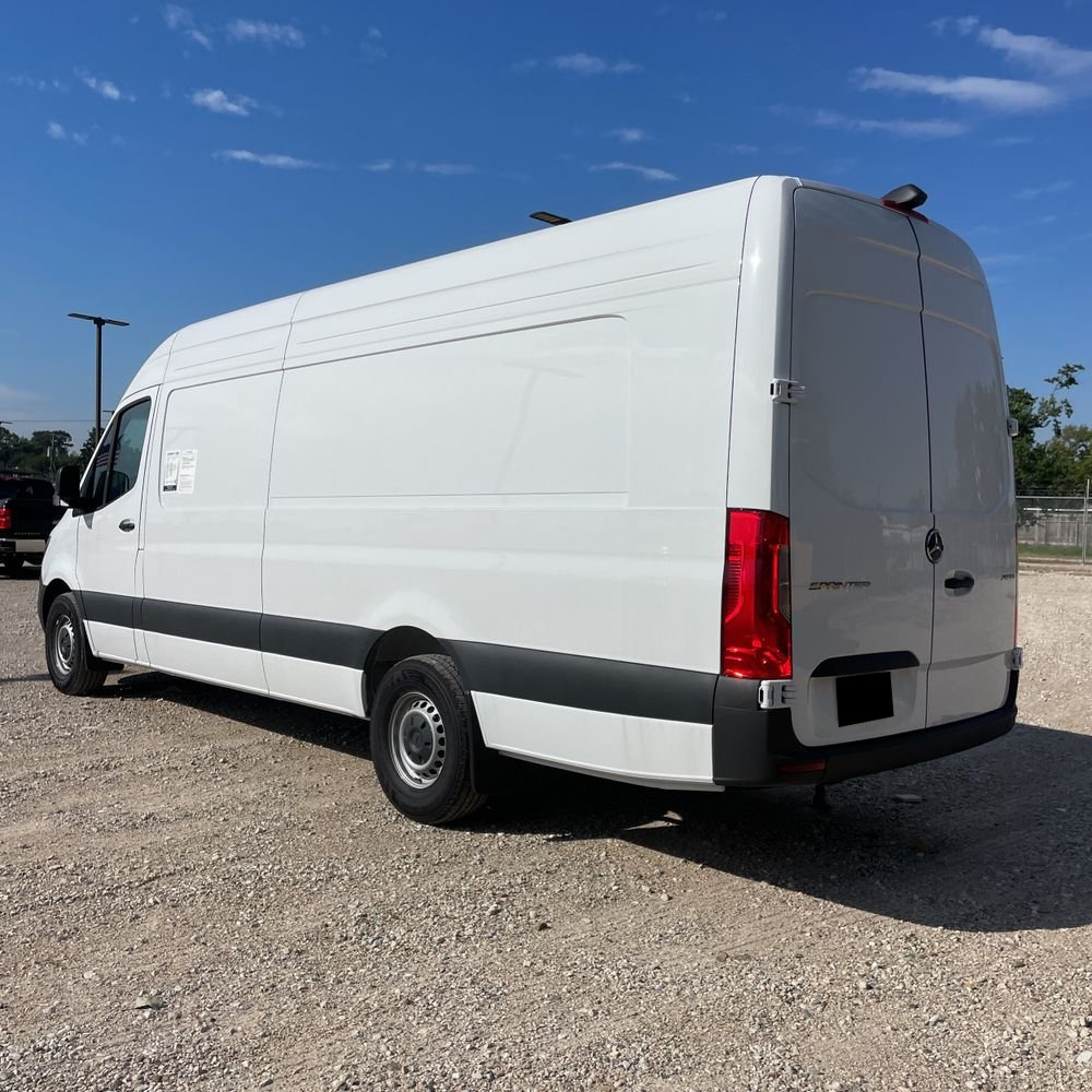 2025 Mercedes-Benz Sprinter 2500