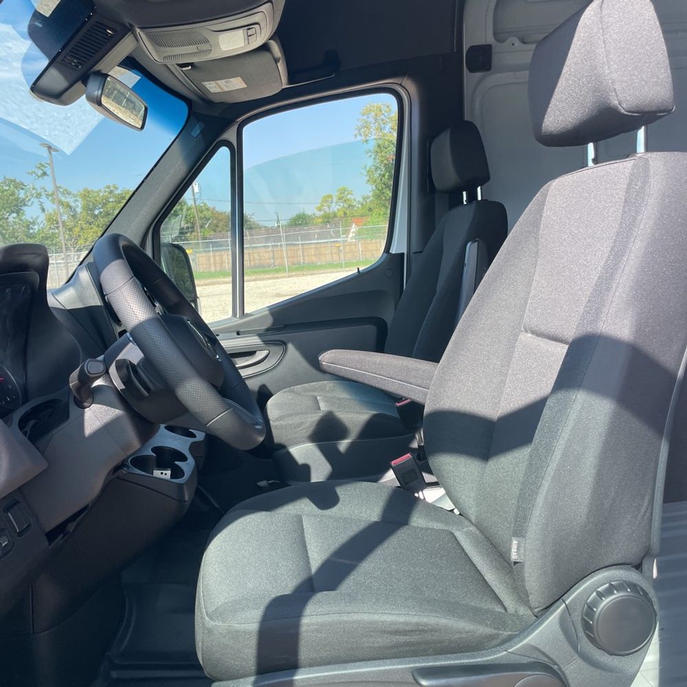 2025 Mercedes-Benz Sprinter 2500