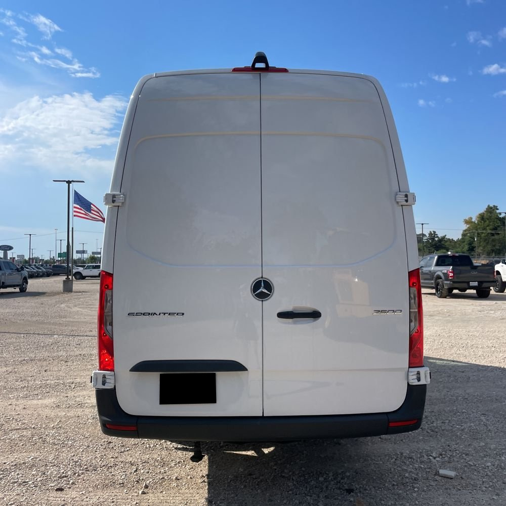 2025 Mercedes-Benz Sprinter 2500
