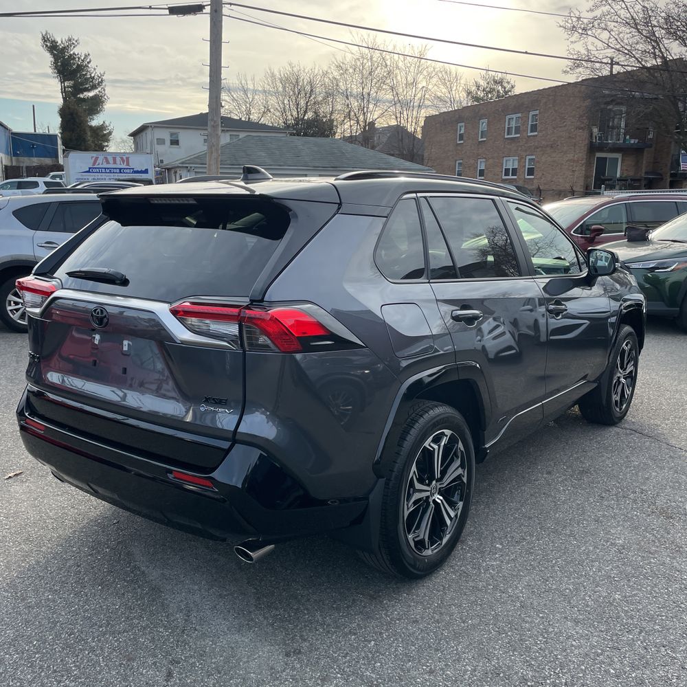 2025 Toyota RAV4 Plug-in Hybrid XSE