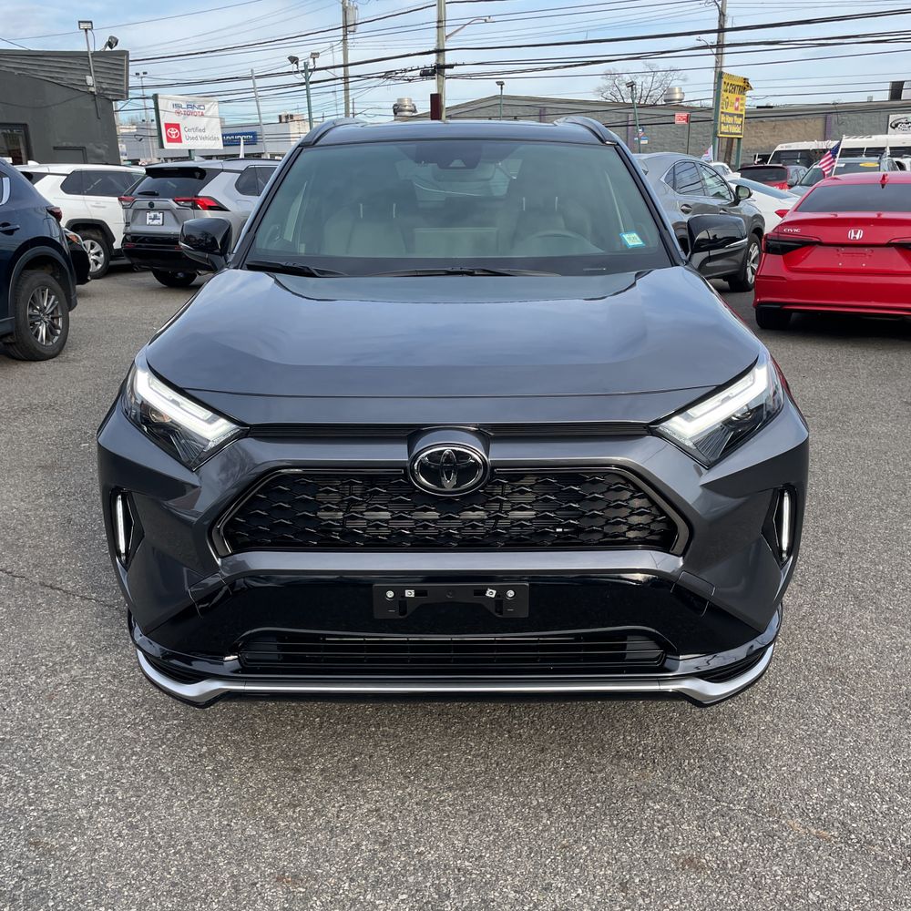 2025 Toyota RAV4 Plug-in Hybrid XSE