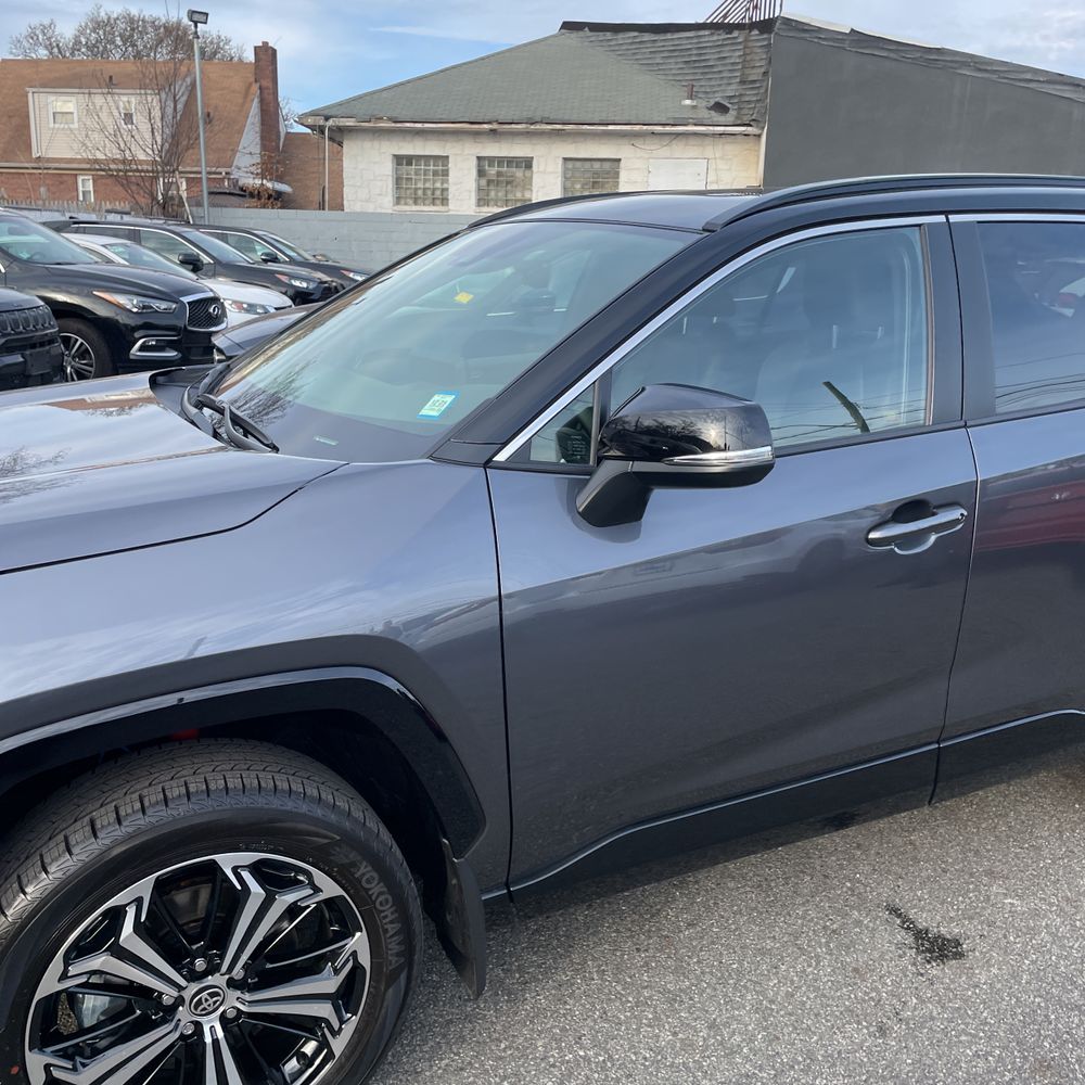 2025 Toyota RAV4 Plug-in Hybrid XSE