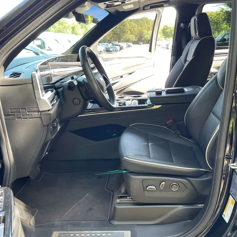 2025 Cadillac Escalade Sport