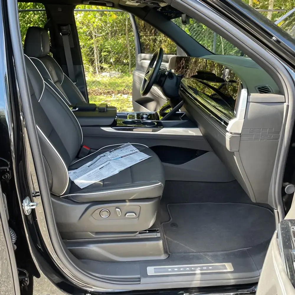 2025 Cadillac Escalade Sport