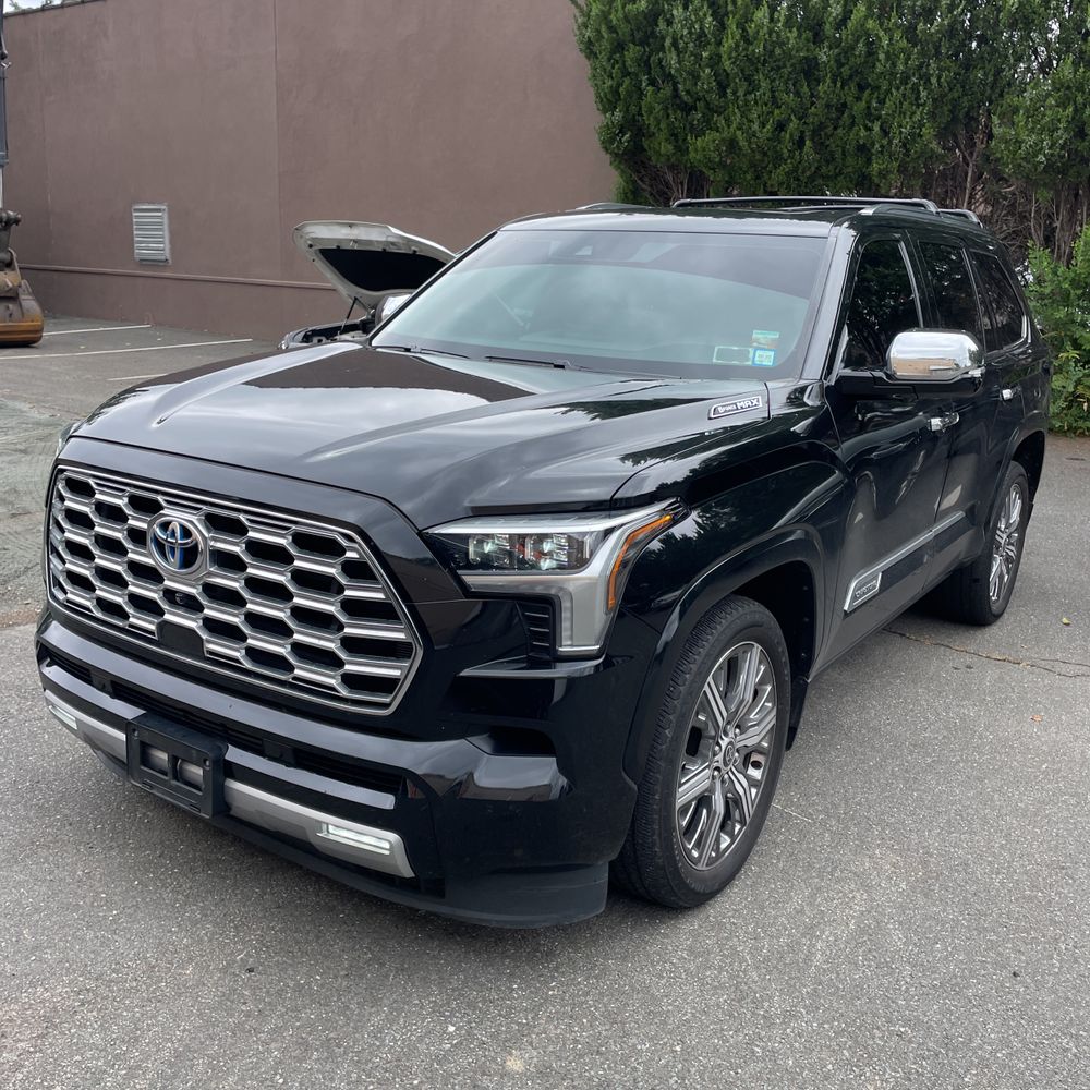 2023 Toyota Sequoia Capstone