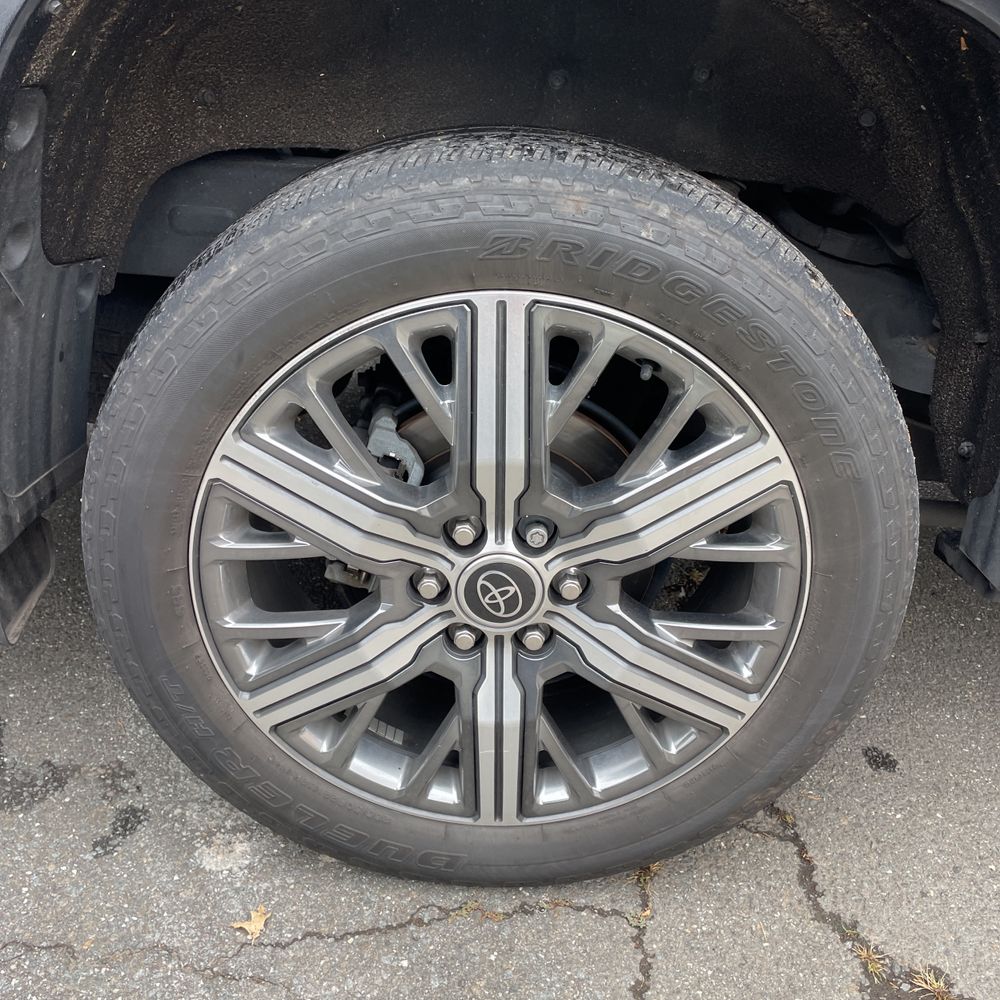 2023 Toyota Sequoia Capstone