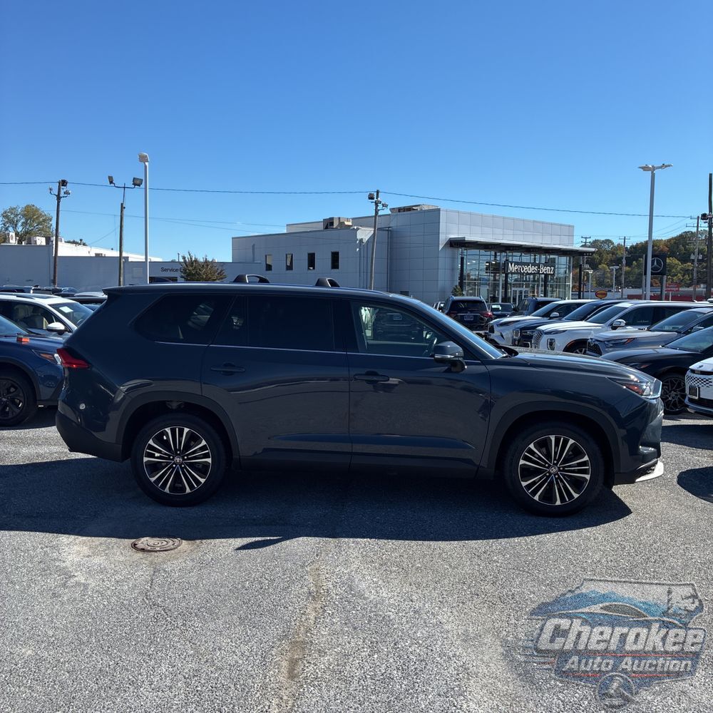 2024 Toyota Grand Highlander Hybrid MAX Platinum