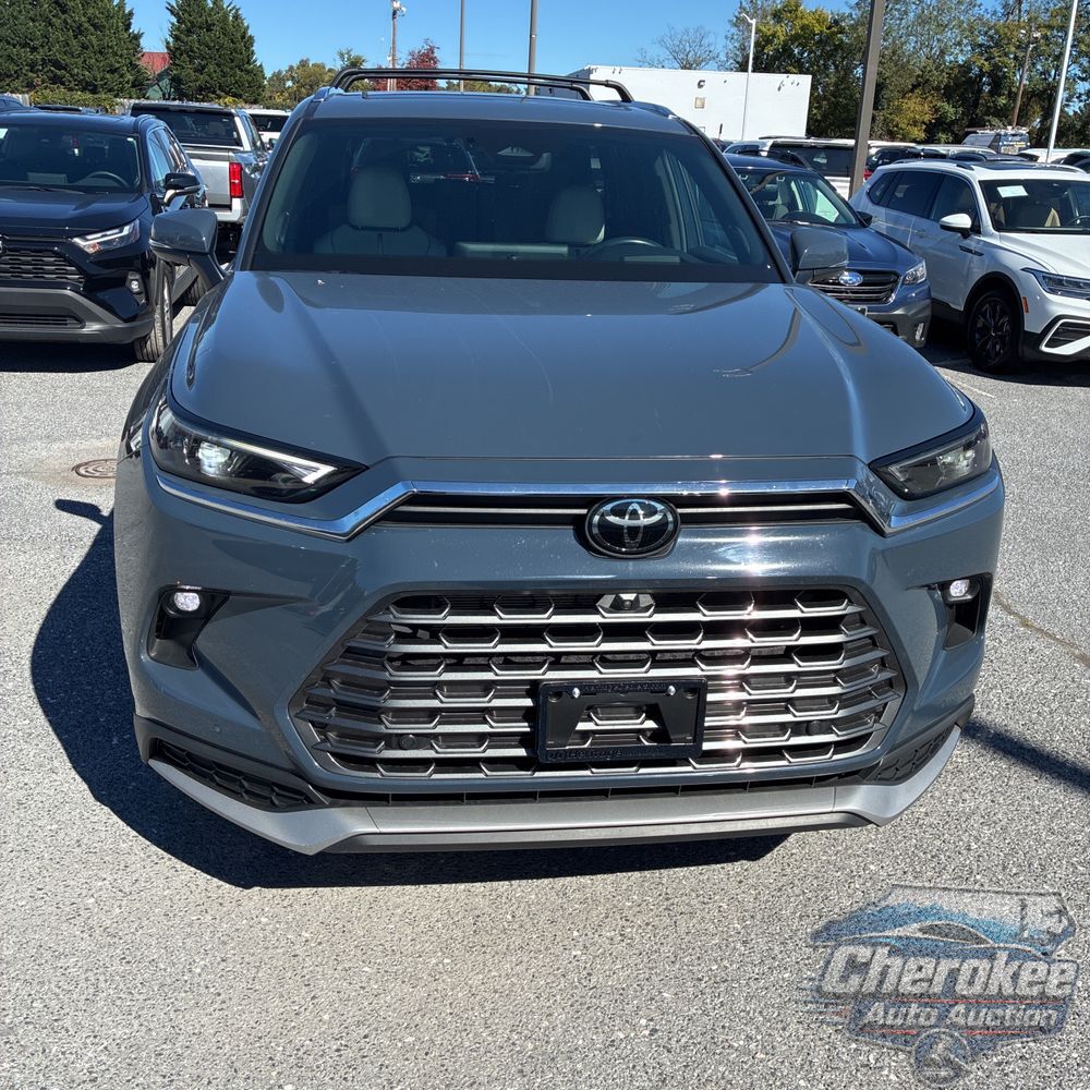 2024 Toyota Grand Highlander Hybrid MAX Platinum
