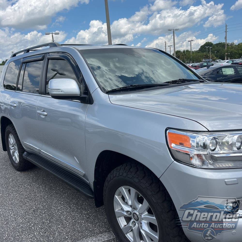 2020 Toyota Land Cruiser Base
