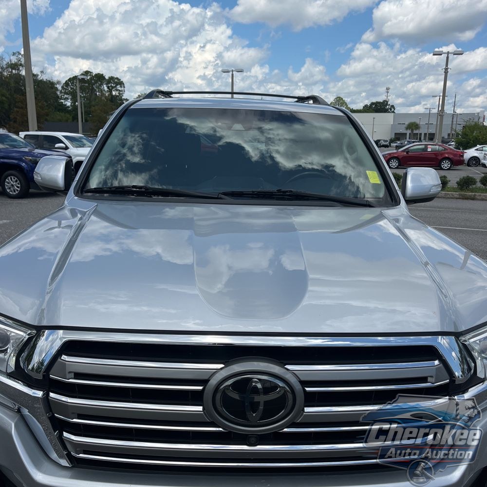 2020 Toyota Land Cruiser Base