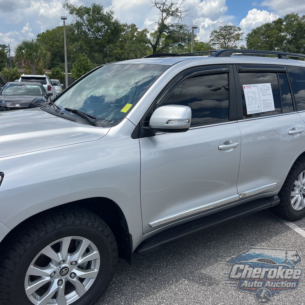 2020 Toyota Land Cruiser Base