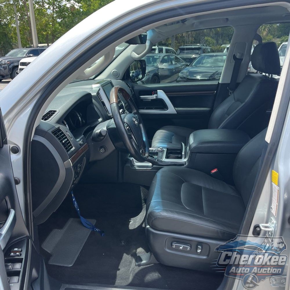 2020 Toyota Land Cruiser Base
