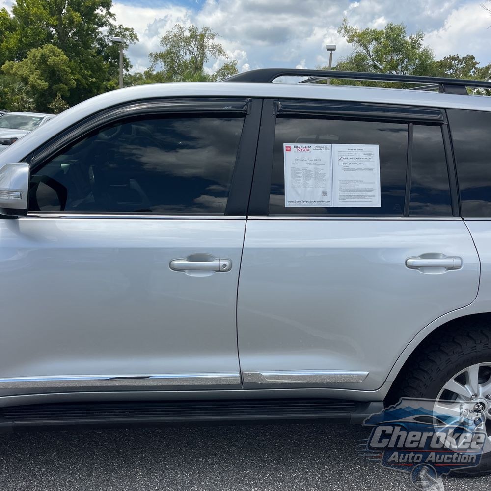 2020 Toyota Land Cruiser Base