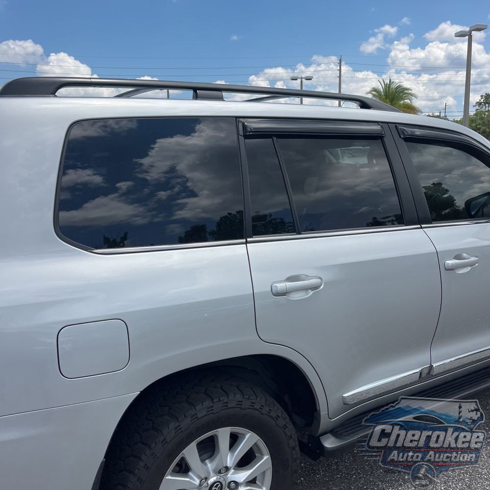 2020 Toyota Land Cruiser Base
