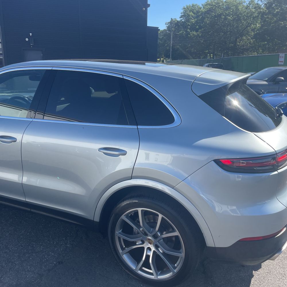 2022 Porsche Cayenne Base