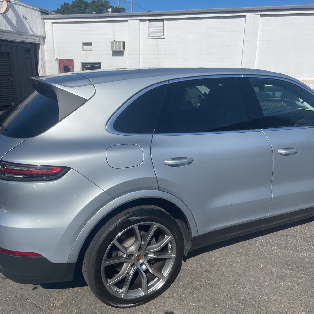2022 Porsche Cayenne Base