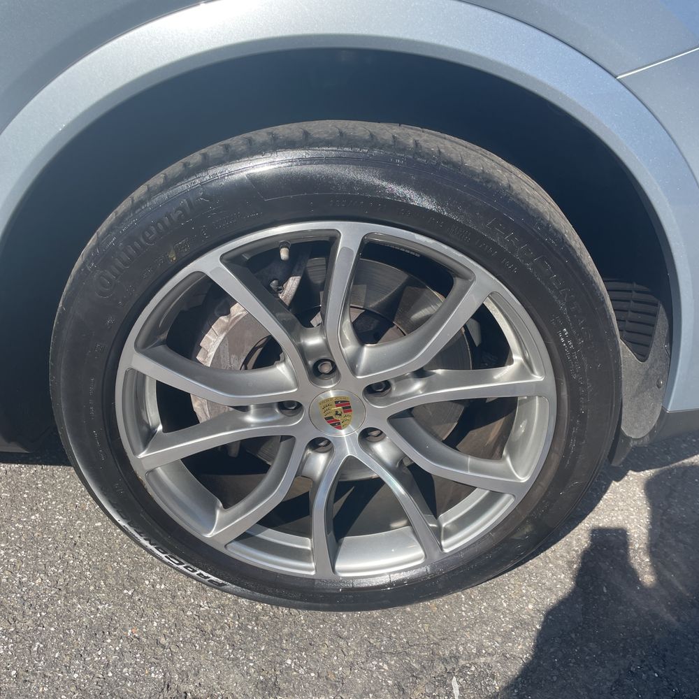 2022 Porsche Cayenne Base