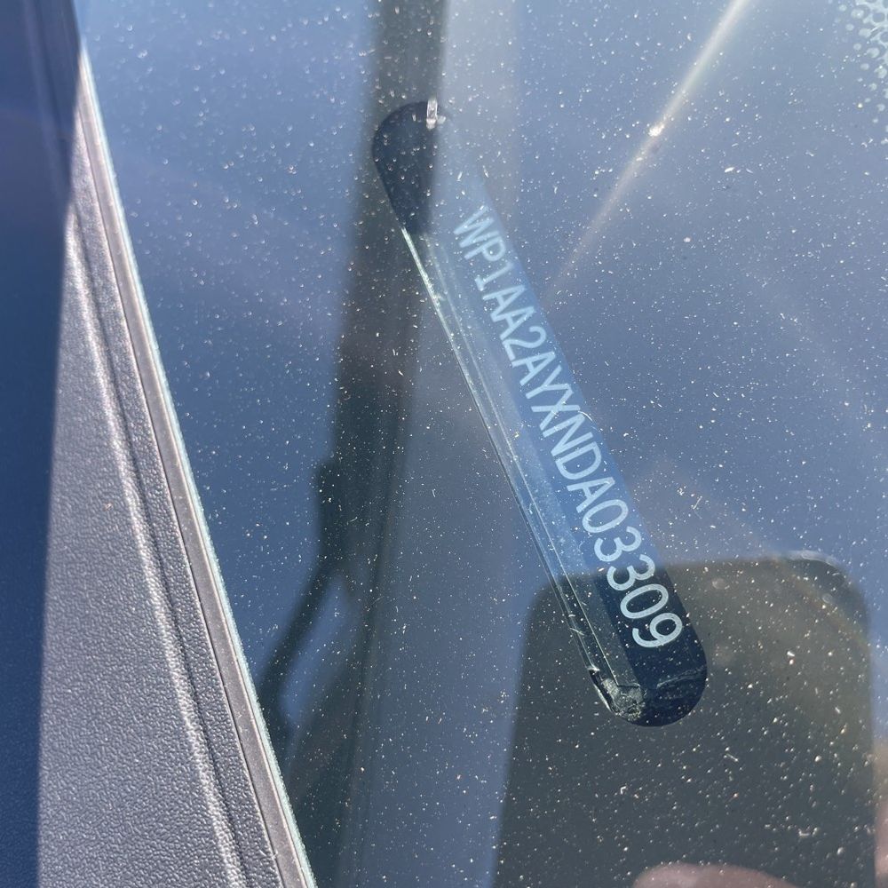 2022 Porsche Cayenne Base