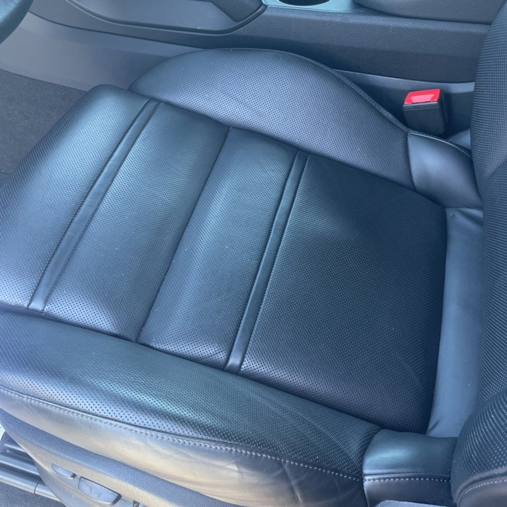 2022 Porsche Cayenne Base