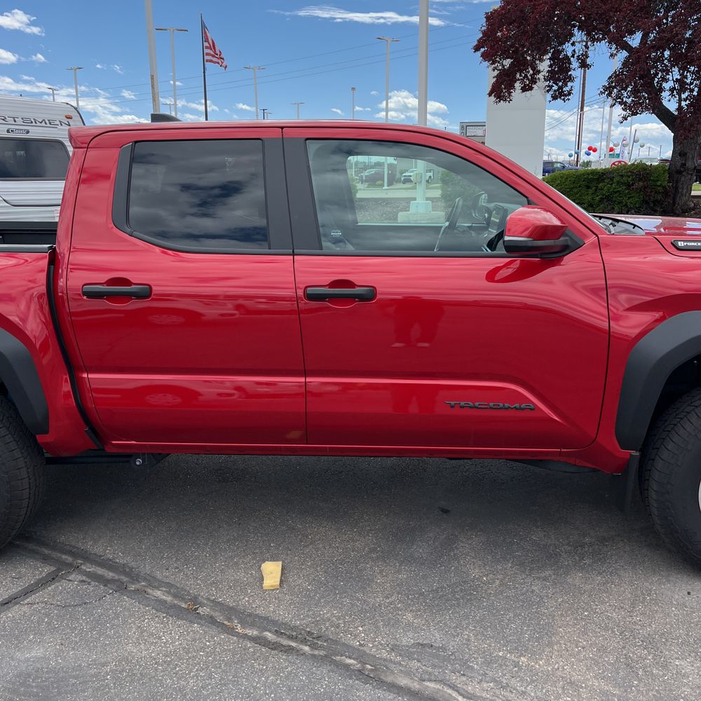 2024 Toyota Tacoma TRD Off-Road HV
