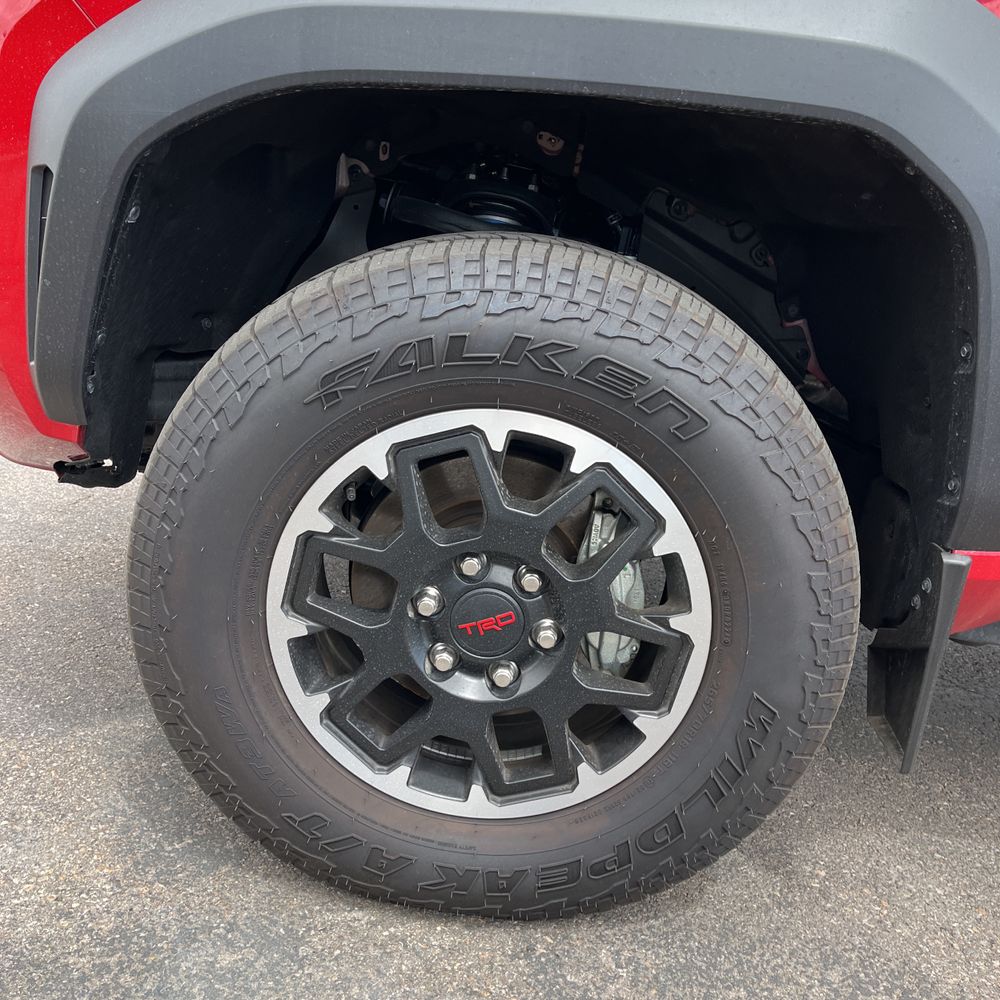 2024 Toyota Tacoma TRD Off-Road HV