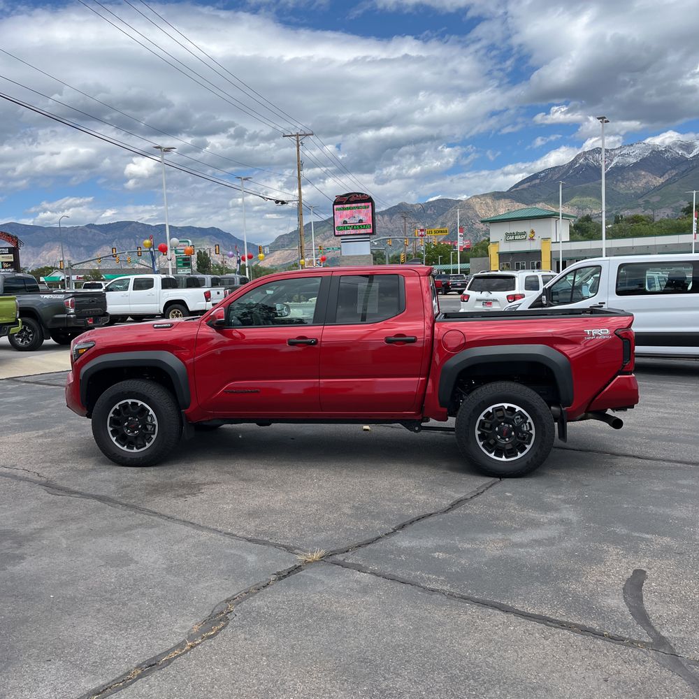 2024 Toyota Tacoma TRD Off-Road HV