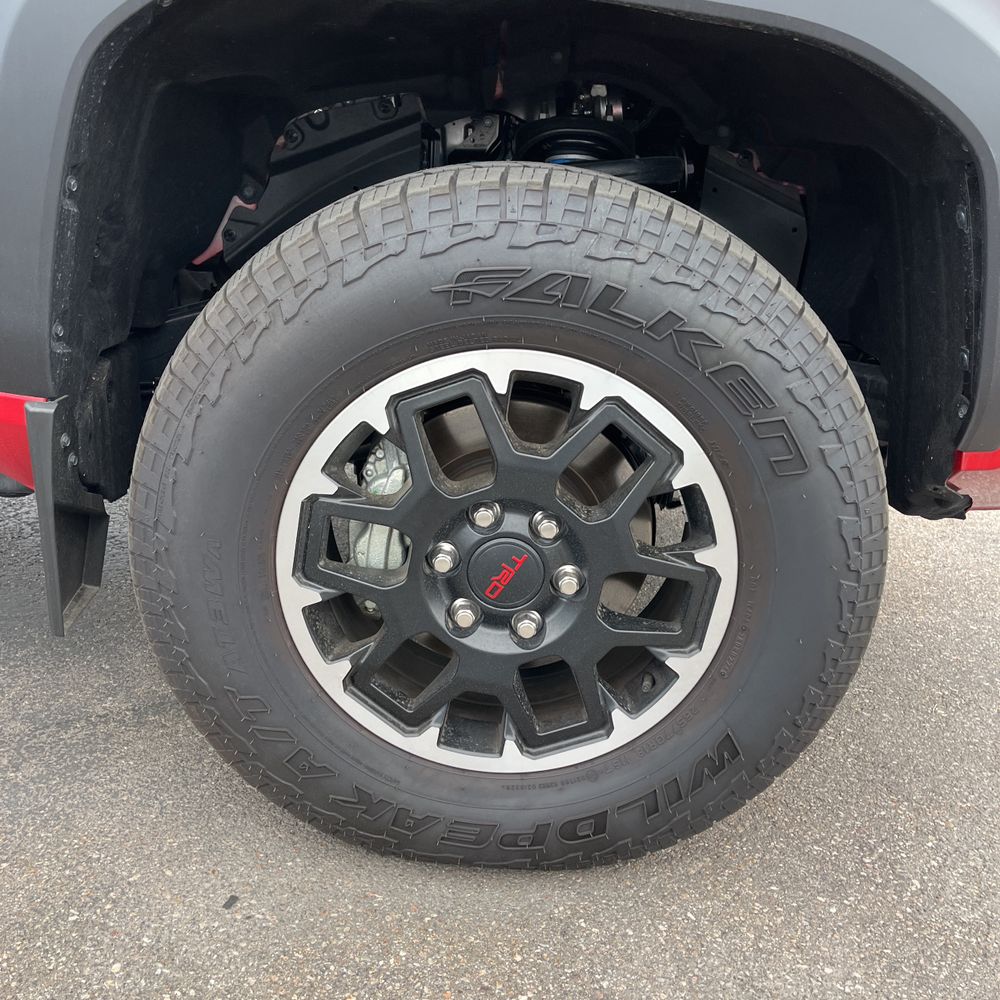 2024 Toyota Tacoma TRD Off-Road HV