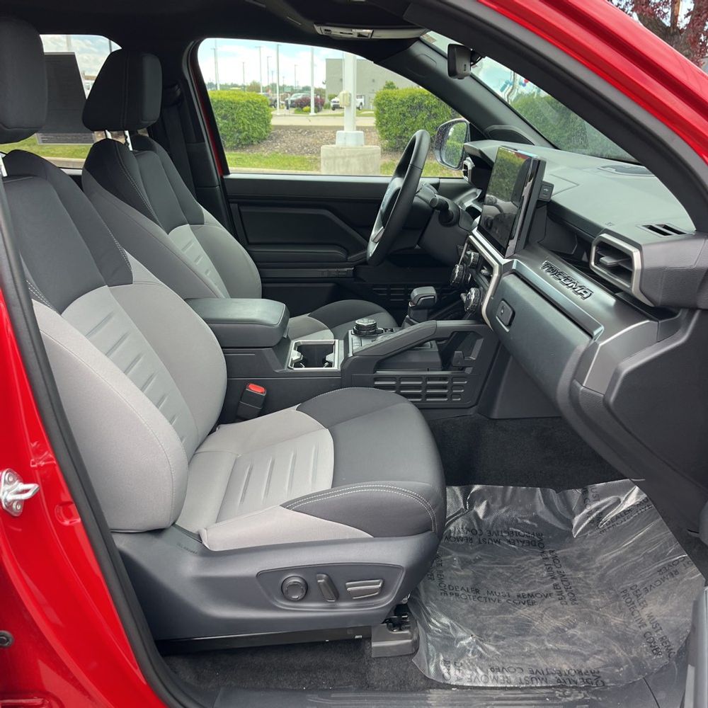 2024 Toyota Tacoma TRD Off-Road HV