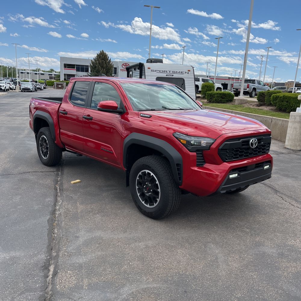 2024 Toyota Tacoma TRD Off-Road HV
