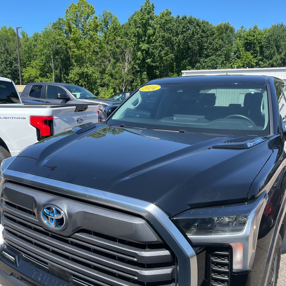 2024 Toyota Tundra Limited HV