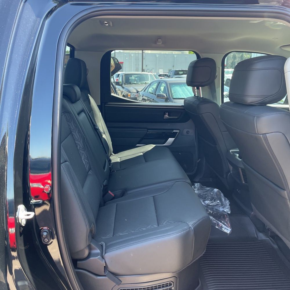 2024 Toyota Tundra Limited HV